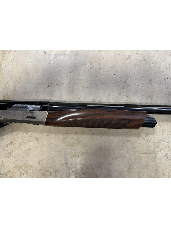 Fucile semiautomatico di marca Benelli calibro 28 modello ethos