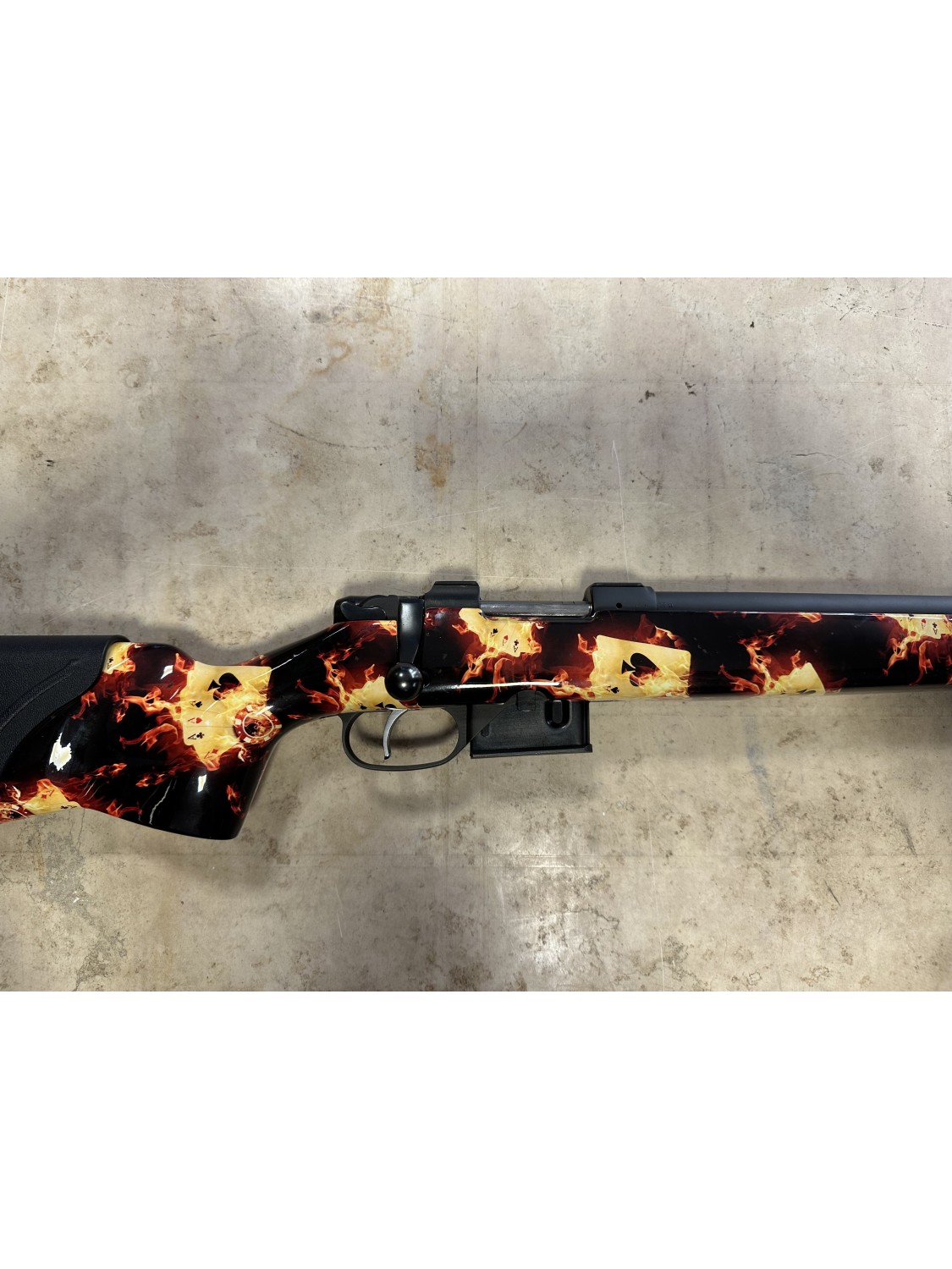 Carabina bolt action di marca CZ calibro 223 remington modello 527