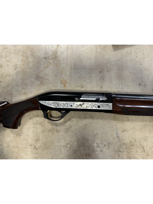 Fucile semiautomatico di marca Benelli calibro 20 modello