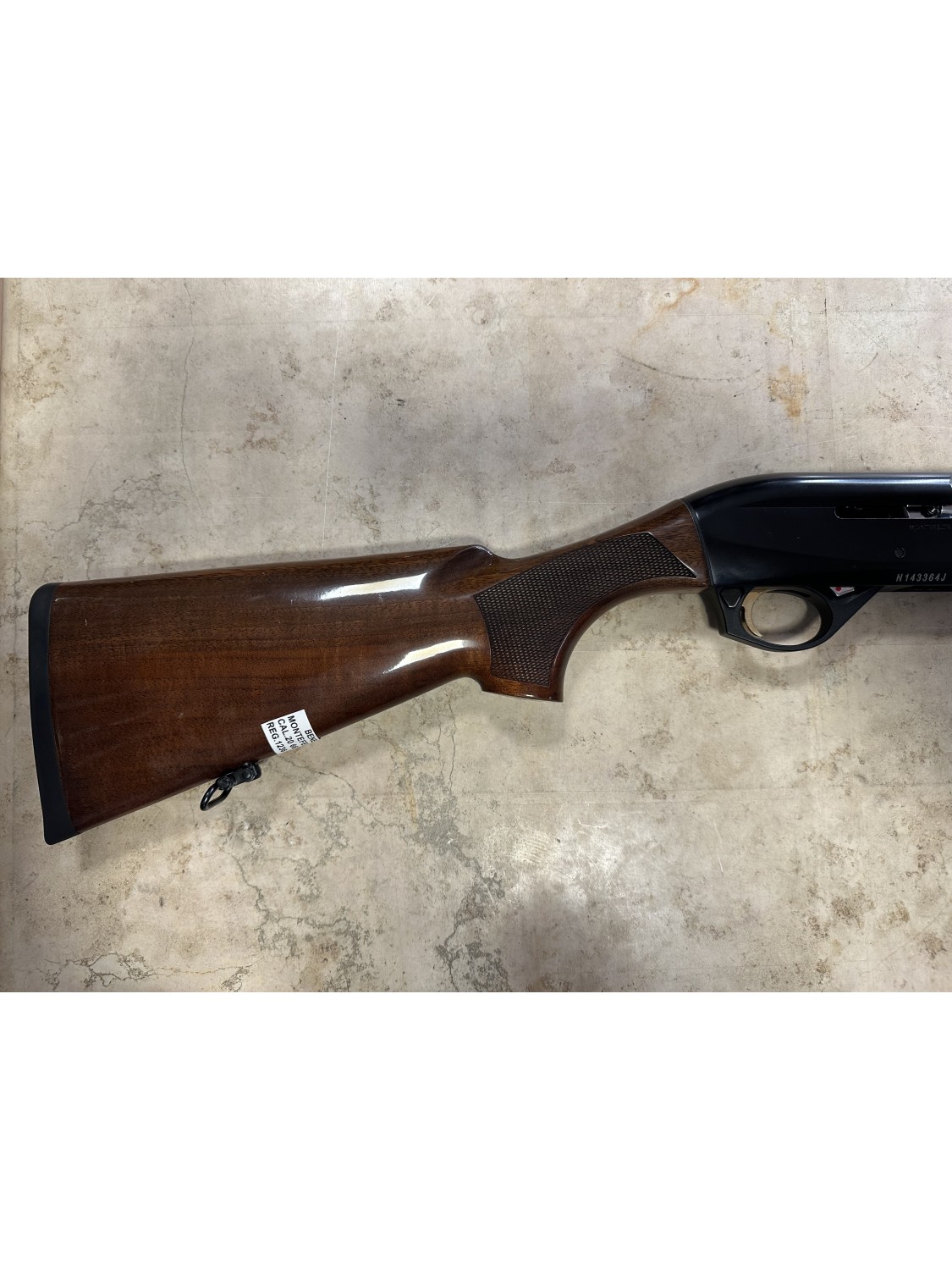 Fucile semiautomatico di marca Benelli calibro 20 modello montefeltro